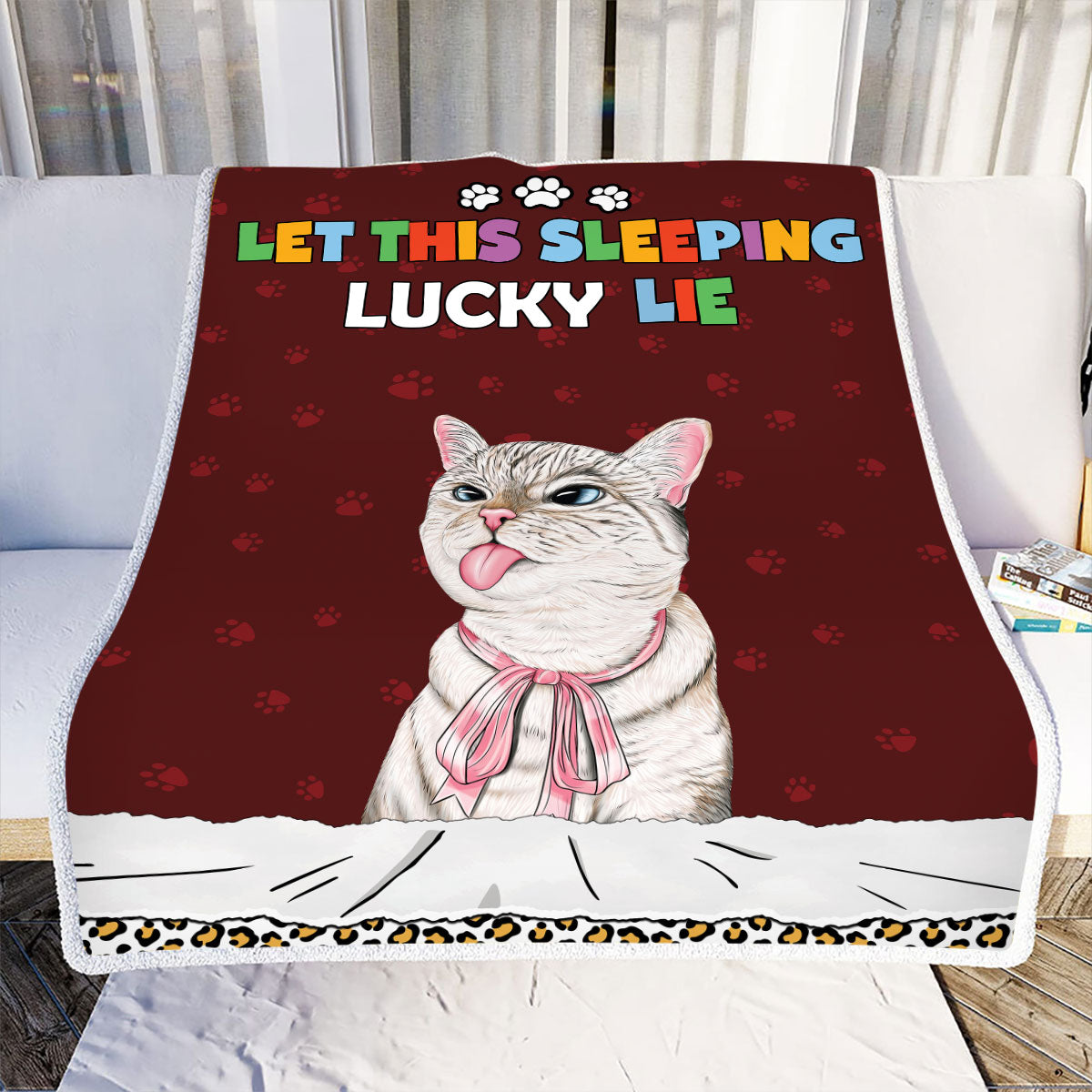 Teesdily | Customized Cat Lovers Sherpa Blanket Let This Sleeping Lucky Lie Fleece Blanket Cat Paw Print Blanket Cat Mom Dad Gift Ideas