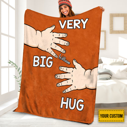 Teesdily | Sending Big Hug Personalized Fleece Blanket Very Big Hug Baby Hand Warm Blanket Cute Heartwarming Gift For Mom Dad From Baby Kid