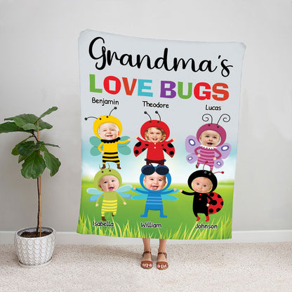 Teesdily | Grandma's Love Bugs Personalized Fleece Blanket With Kid's Faces Custom Grannie Sherpa Blanket Grandmom Mother's Day Funny Gift Ideas