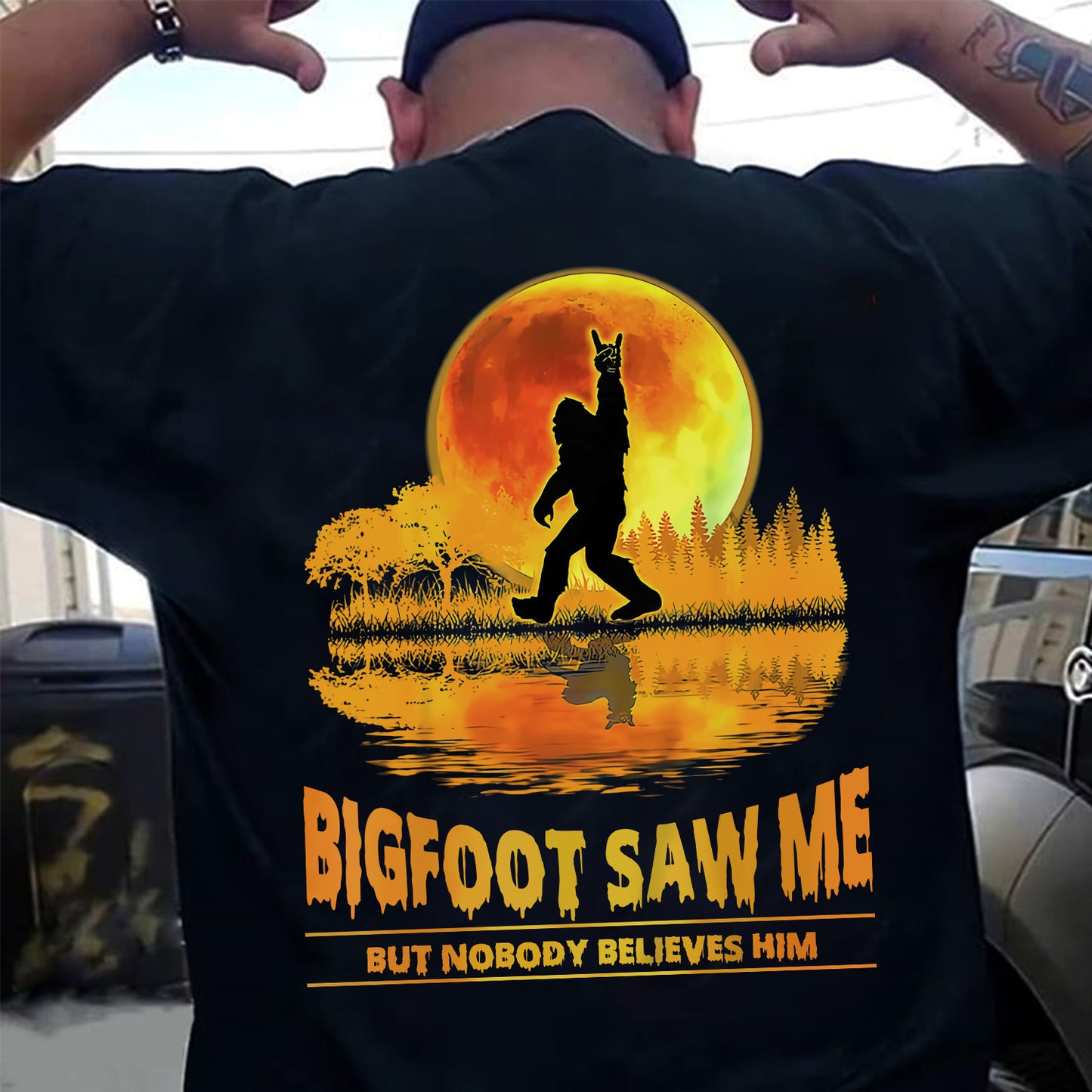 Teesdily | Bigfoot Moon Art Shirt, Bigfoot Saw Me But Nobody Believes Him Tee Sweatshirt Hoodie Mug, Funny Shirt, Bigfoot Believers Gifts