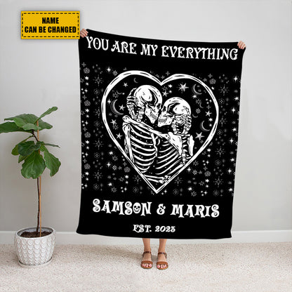 Teesdily | Personalized Skeleton Blanket Halloween Goth Wedding Fleece Blanket Funny Skeleton Couple Love Anniversary Sofa Blanket Custom Gifts