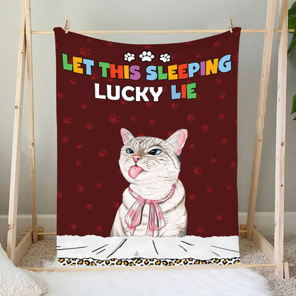 Teesdily | Customized Cat Lovers Sherpa Blanket Let This Sleeping Lucky Lie Fleece Blanket Cat Paw Print Blanket Cat Mom Dad Gift Ideas