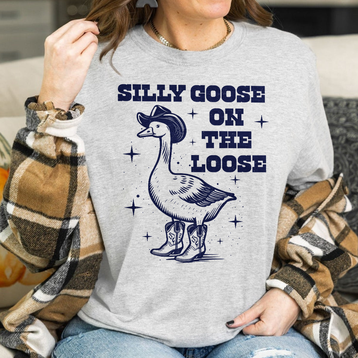 Teesdily | Silly Goose On The Loose Shirt, Silly Goose Farm T-shirt, Funny Goose Sweatshirt Hoodie Mug, Aesthetic Meme Goose T-shirt, Meme Mom Gift