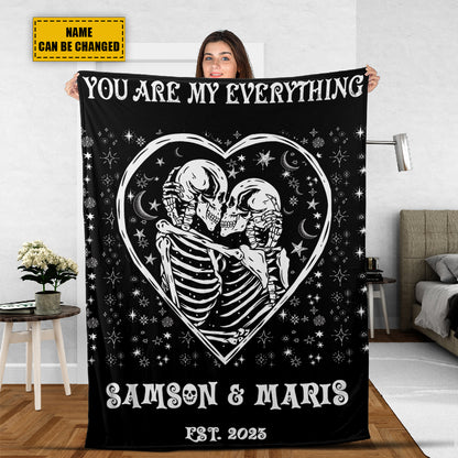 Teesdily | Personalized Skeleton Blanket Halloween Goth Wedding Fleece Blanket Funny Skeleton Couple Love Anniversary Sofa Blanket Custom Gifts