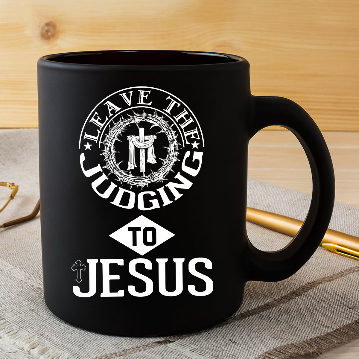 Teesdily | Leave The Judging To Jesus Shirt, God Cross Thorns, Faith Believers, Jesus Gift, Unisex Tshirt Hoodie Sweatshirt Mug