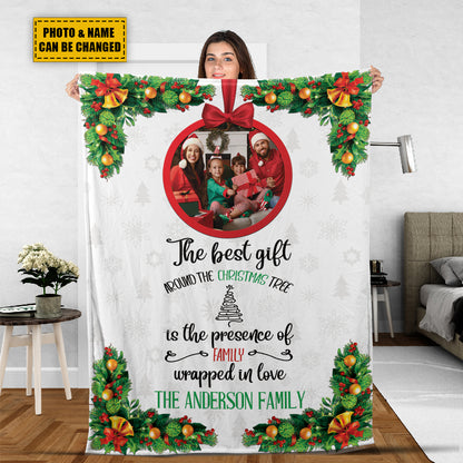 Teesdily | Family Christmas Custom Photo Blanket The Best Gift Is The Presence Of Family Wrapped In Love Sherpa Fleece Blanket Xmas Home Decoration